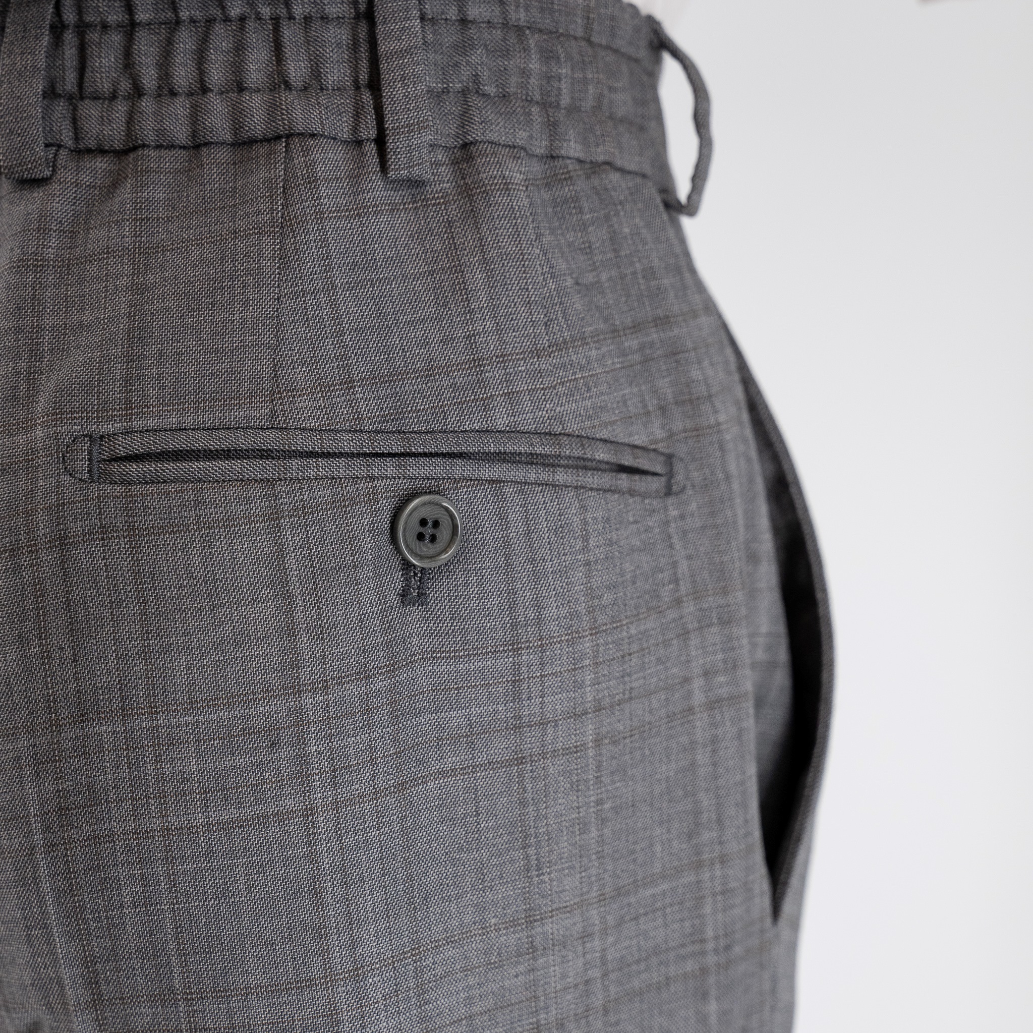 Κοστούμι καρώ γκρι Guy Laroche με παντελόνι με λάστιχο fit line GLEW21116_10855_7 - Image 4