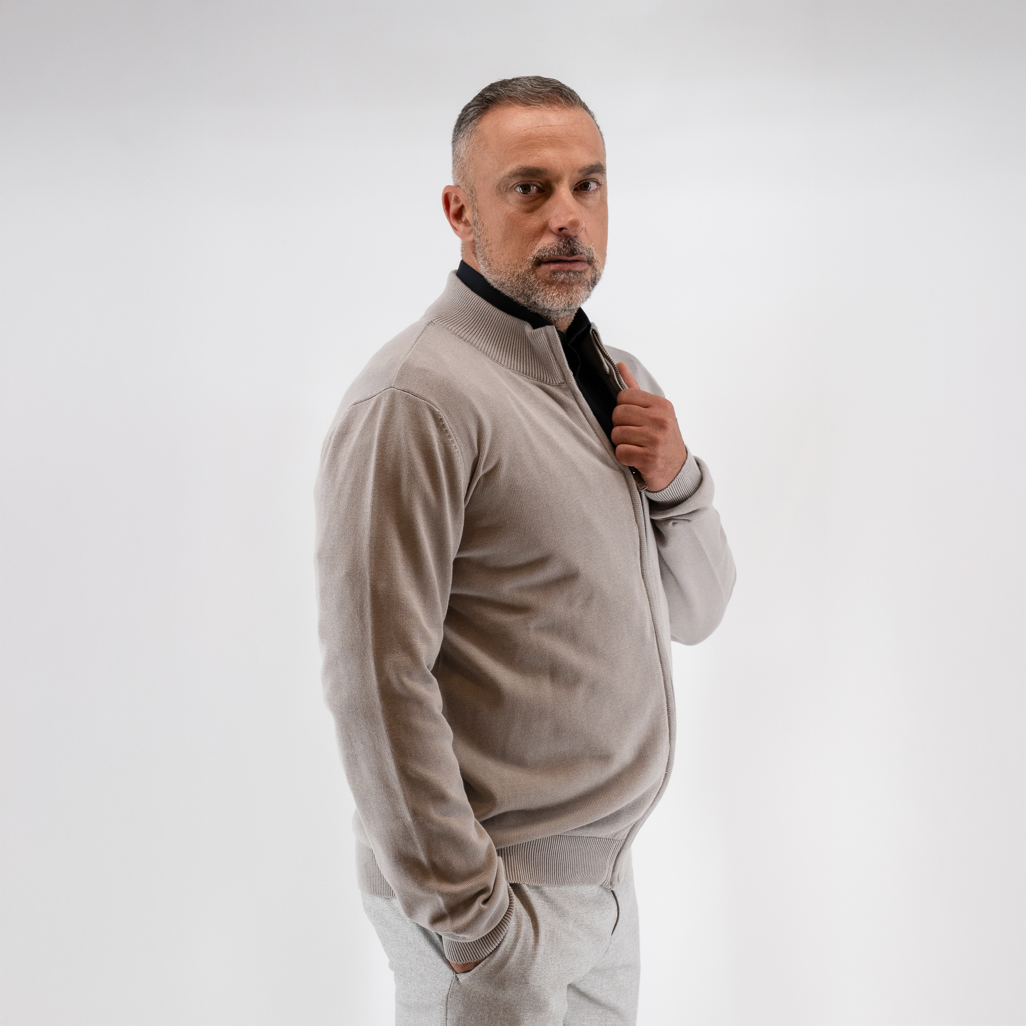 Ζακέτα βαμβακερή με φερμουάρ Guy Laroche γκρι αρζάν comfort fit GLEW27005_10 - Image 4