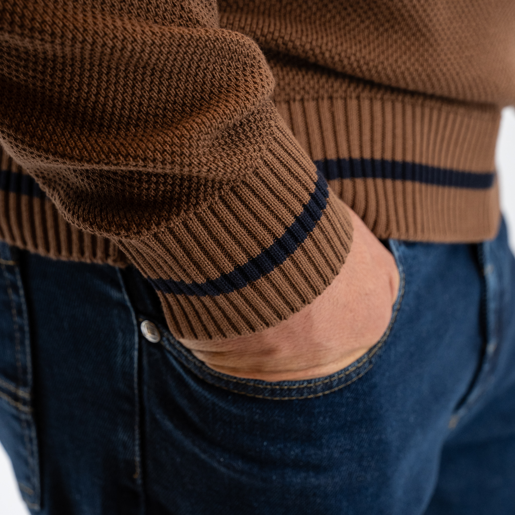 Πλεκτή λαιμόκοψη Guy Laroche κάμελ regular fit GLEW27212_16 - Image 5