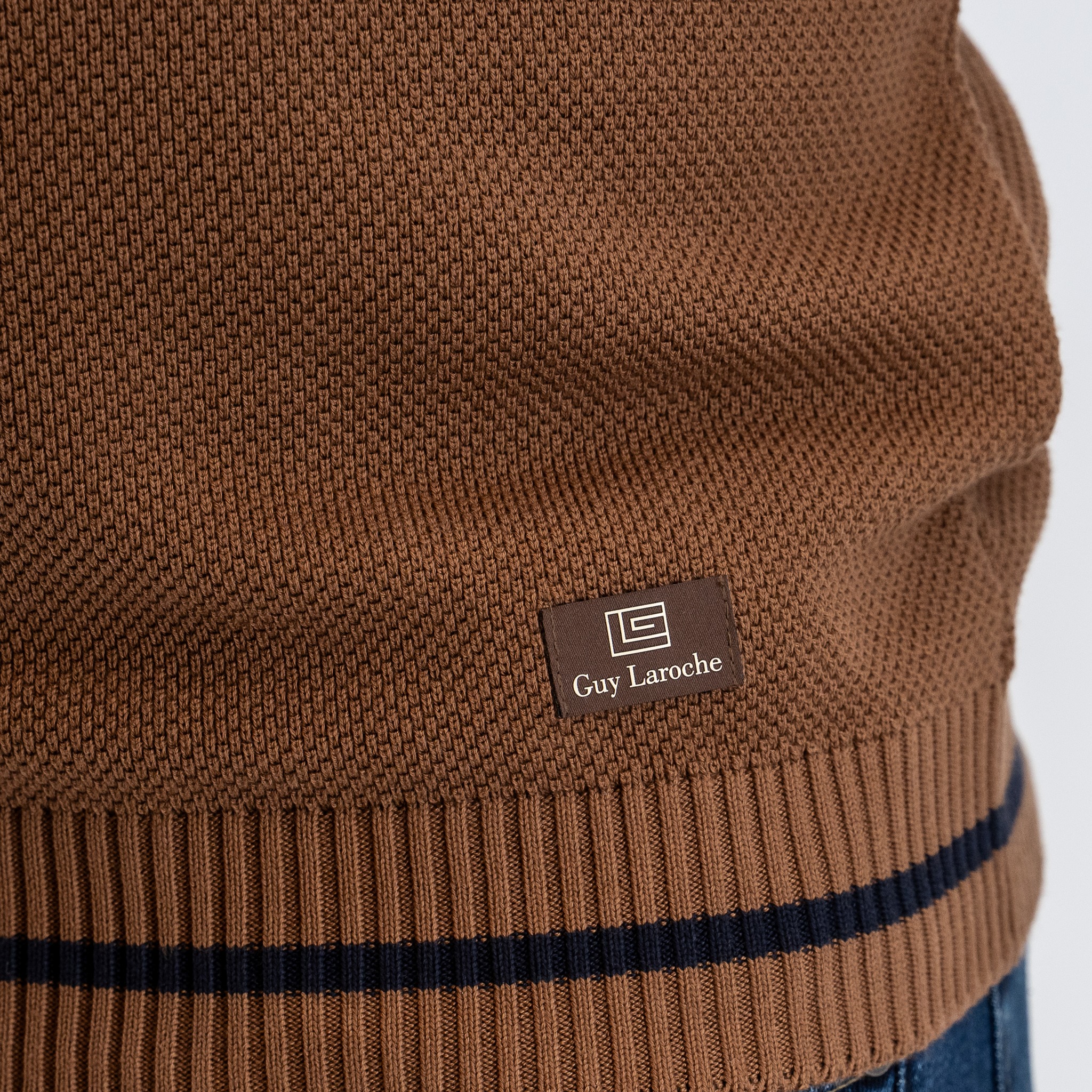 Πλεκτή λαιμόκοψη Guy Laroche κάμελ regular fit GLEW27212_16 - Image 4