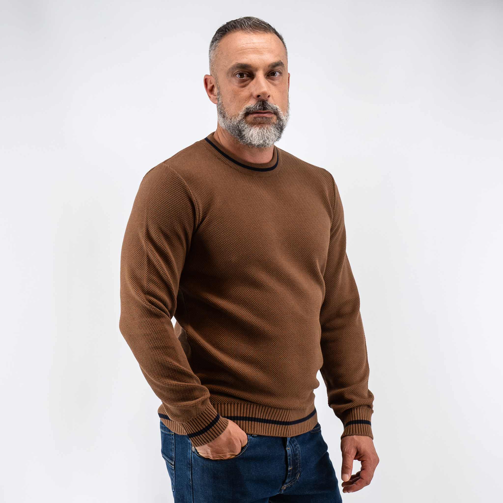 Πλεκτή λαιμόκοψη Guy Laroche κάμελ regular fit GLEW27212_16 - Image 2