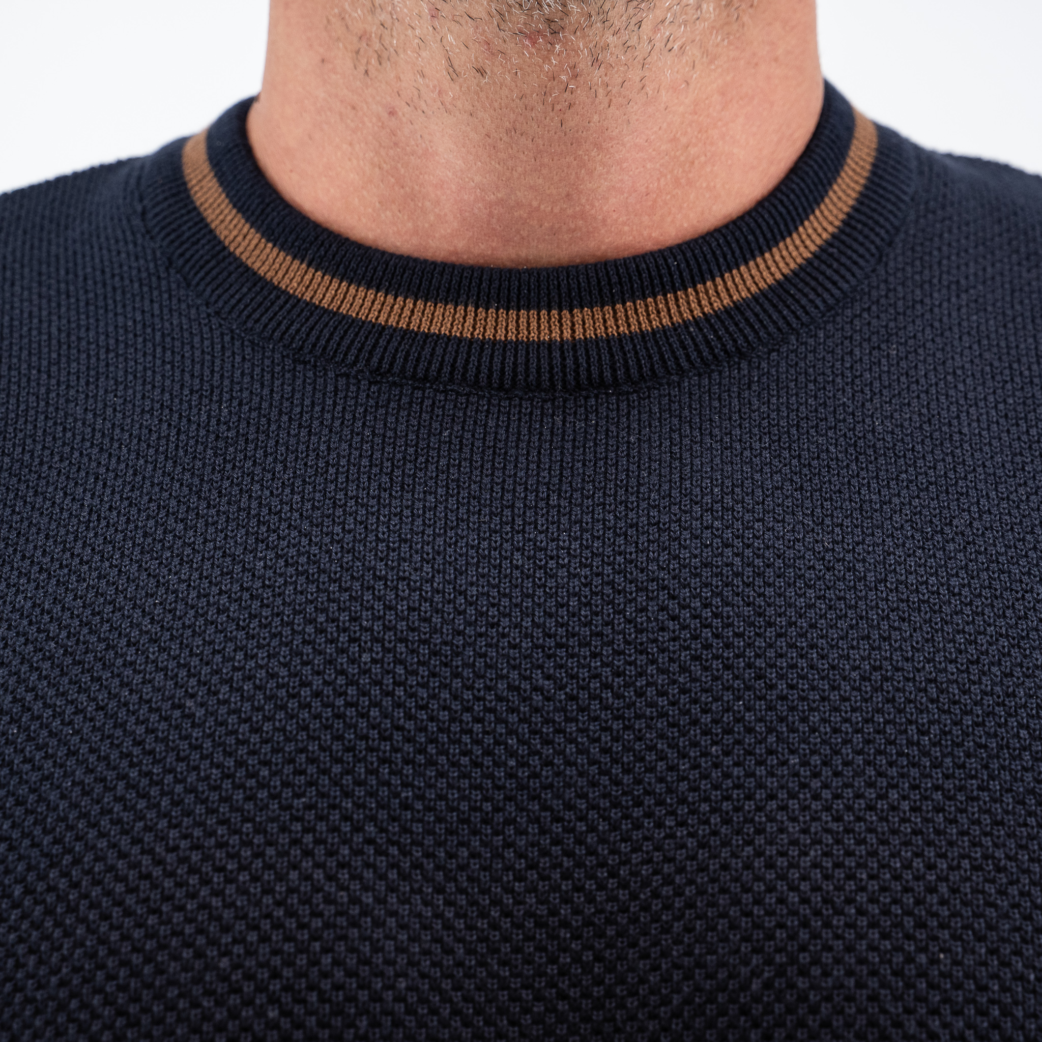 Πλεκτή λαιμόκοψη Guy Laroche μπλε σκούρη regular fit GLEW27212_2 - Image 5