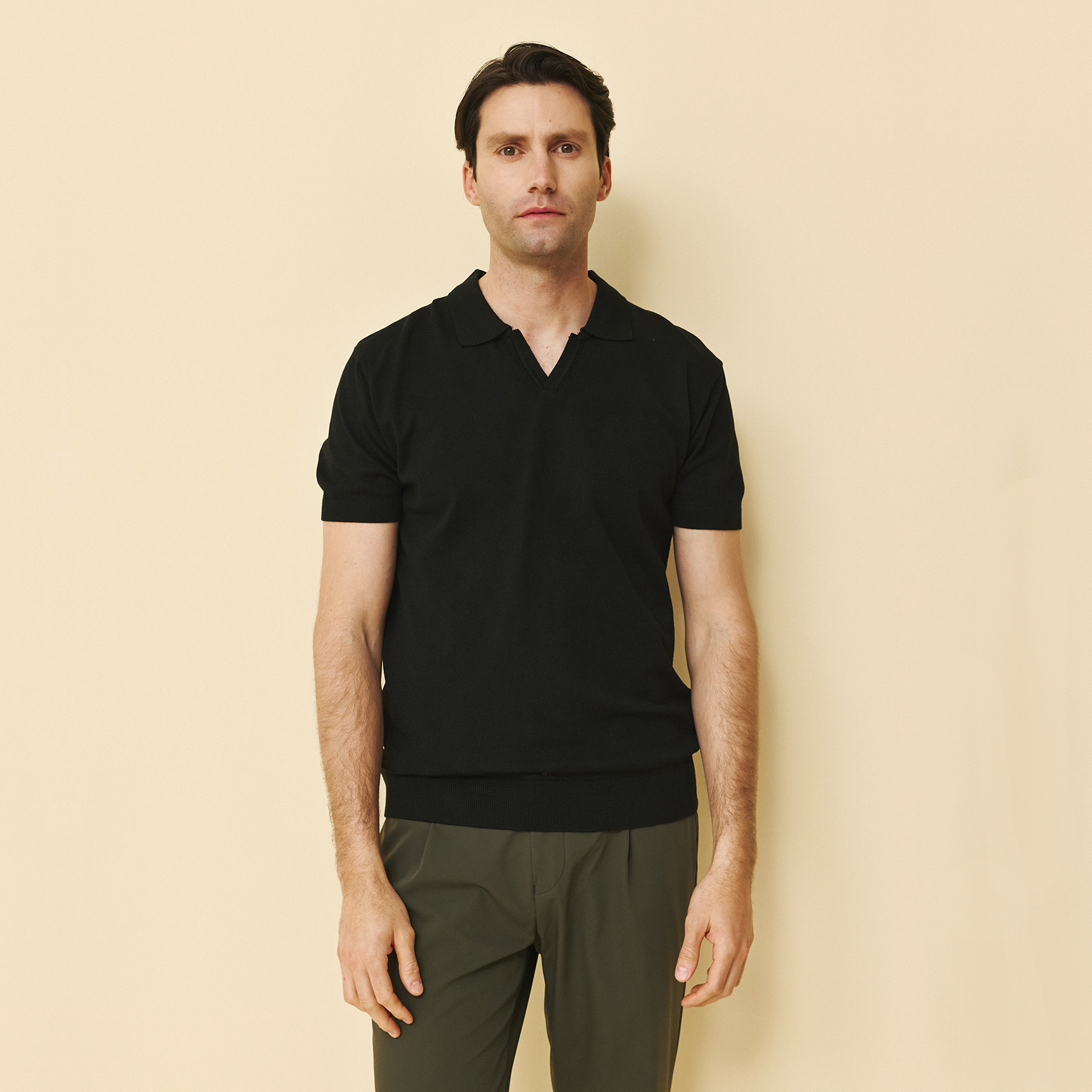 Μπλούζα πλεκτή με γιακά και βε Guy Laroche μαύρο modern fit GLFS17221_17